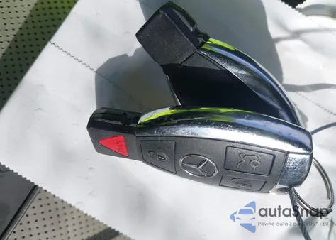 2012 Mercedes-Benz Cl 550 4Matic z USA, uszkodzony, nr VIN WDDEJ9EB6CA030030